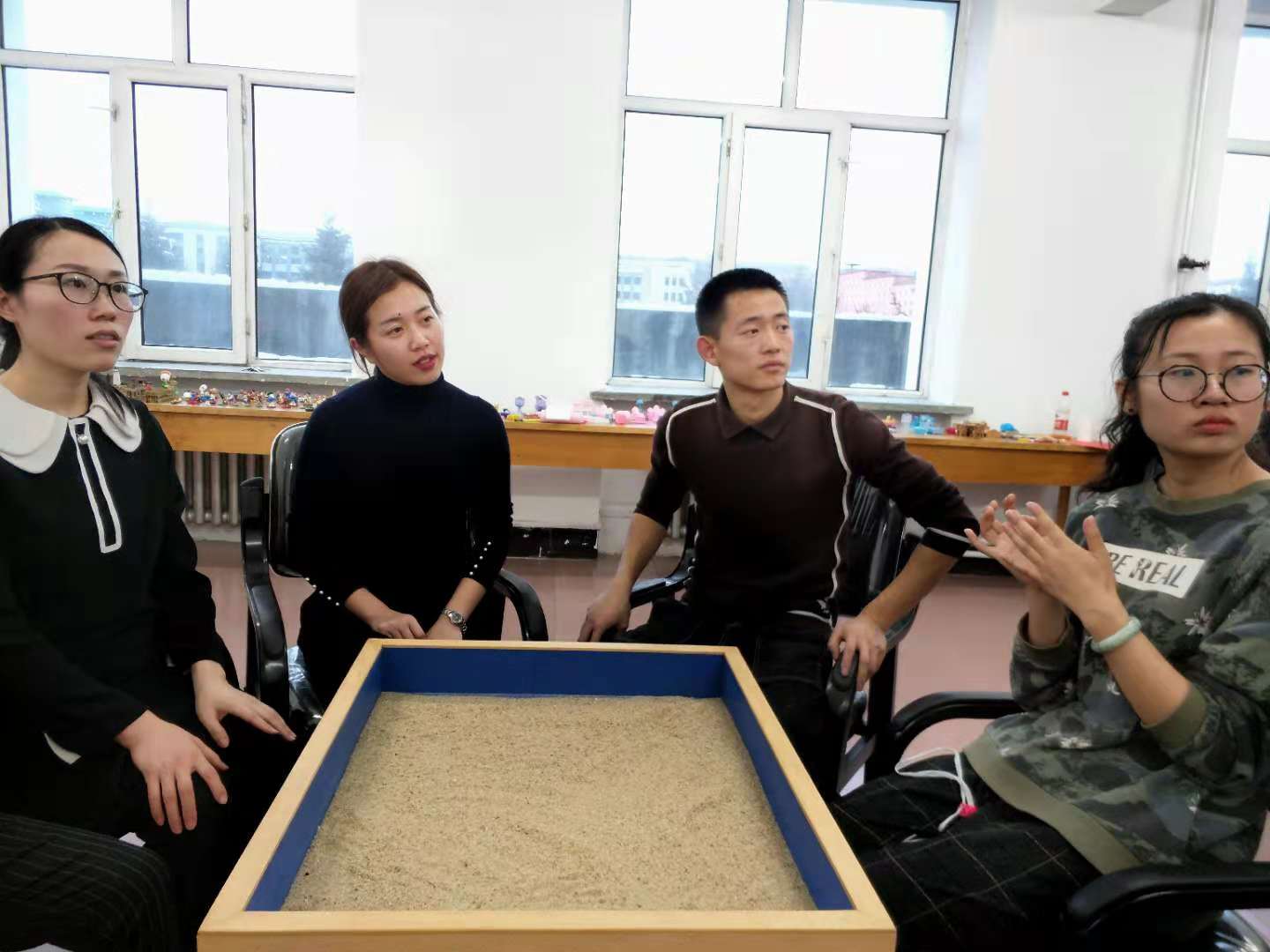 永利举办“科学减压_促进心理健康”团体心理训练活动
