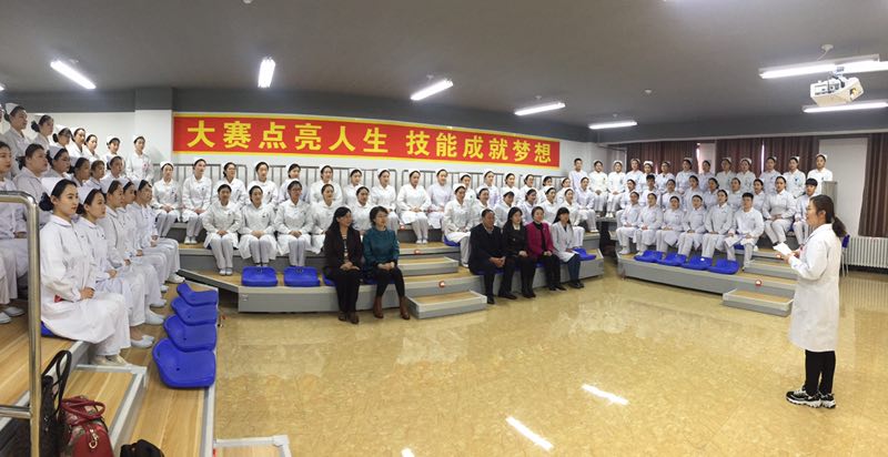 医学技术学院举办护理技能大赛