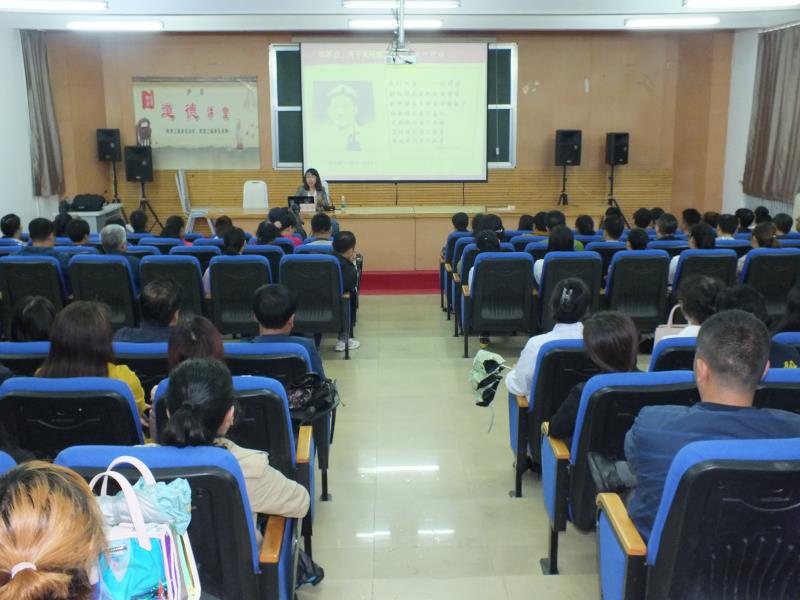 省高校工委讲师团成员到永利开展“全省高校师生学习新思想同上一堂课”宣讲活动