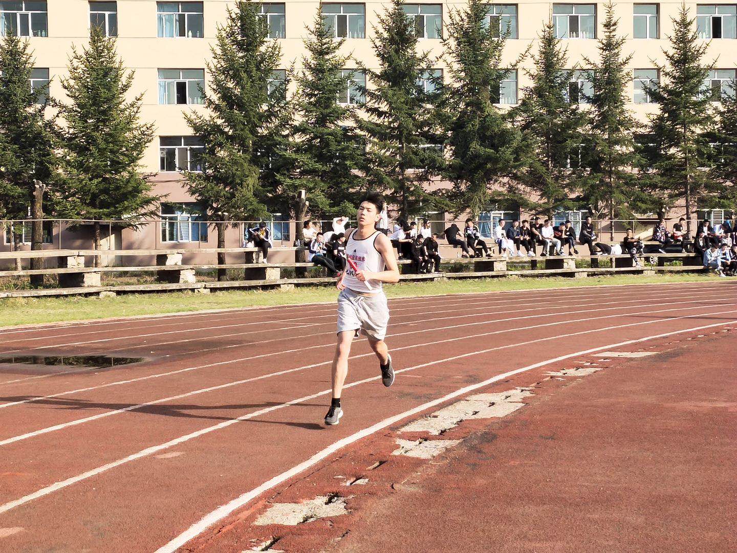 永利集团304官网举办2019年学生迎春场地接力比赛