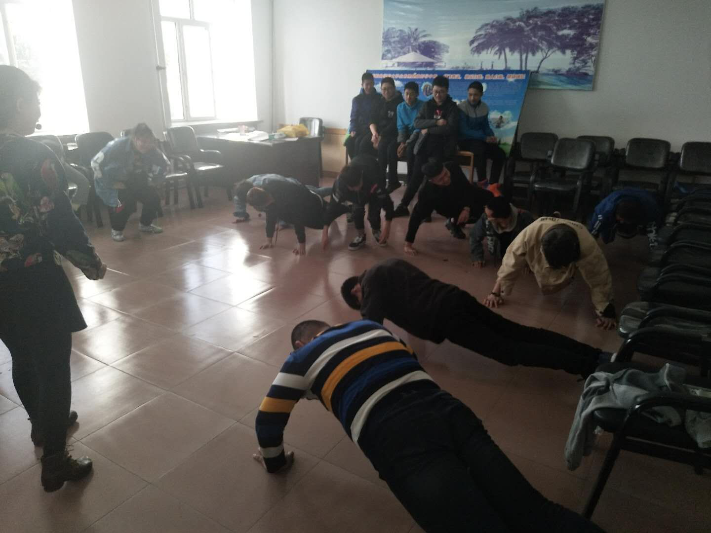 马克思主义公共学院组织全体预科生开展心理团建活动