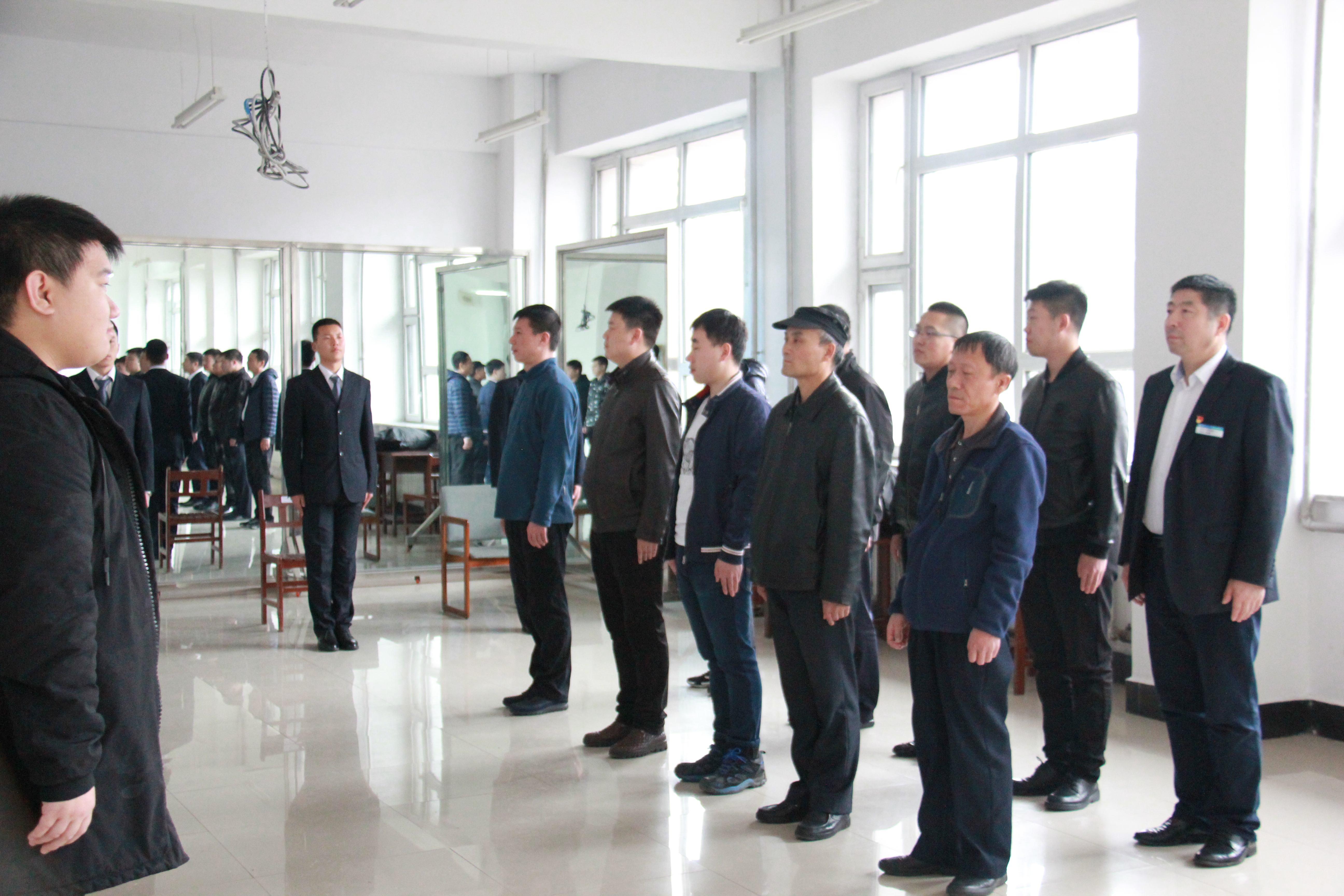 永利为伊春市行政资源中心进行政务礼仪培训